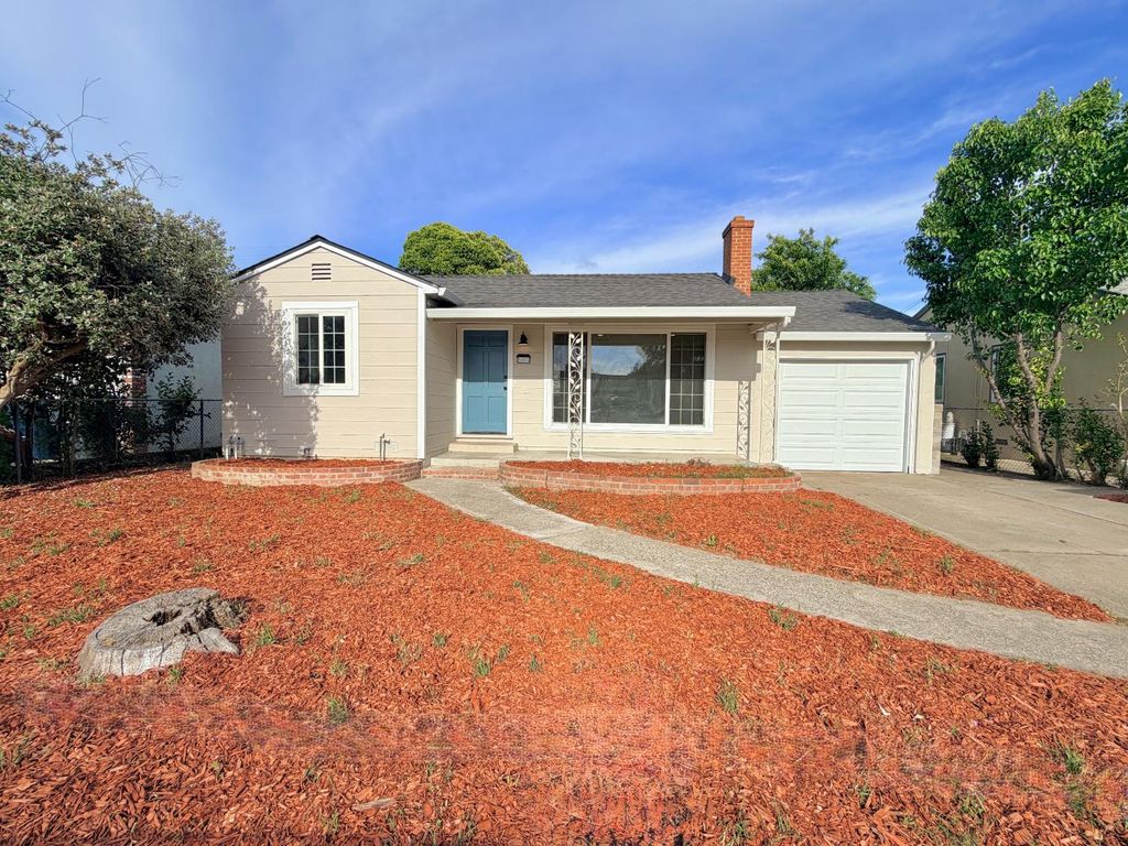 5653 Bradd Way, Sacramento, CA 95822