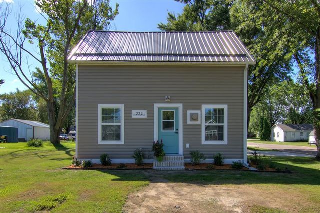 222 W Hawthorn Street, Strum, WI 54770