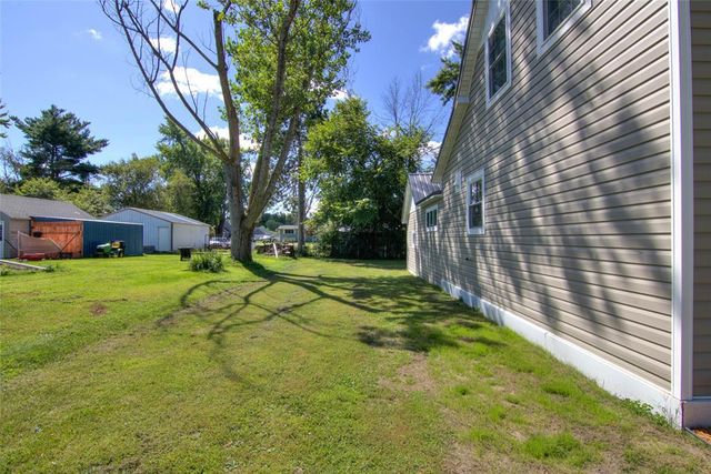 222 W Hawthorn Street, Strum, WI 54770