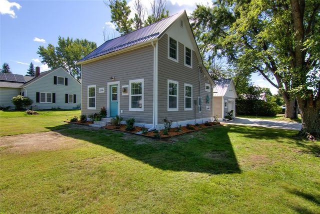 222 W Hawthorn Street, Strum, WI 54770
