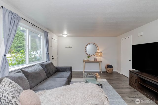 12312 121st Street E, Puyallup, WA 98374