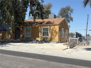 611 Bell Drive, Las Vegas, NV 89101