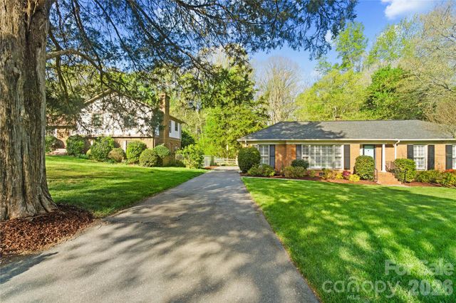 138 Dovershire Road, Charlotte, NC 28270