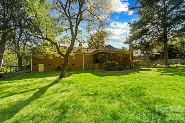 138 Dovershire Road, Charlotte, NC 28270