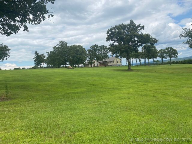 15902 W Redbud Road, Park Hill, OK 74451