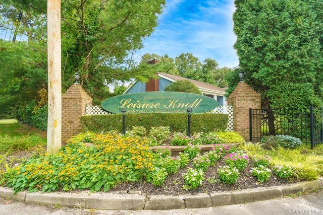 330 Brownfield Drive, Ridge, NY 11961