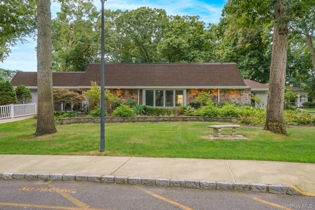330 Brownfield Drive, Ridge, NY 11961
