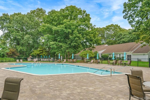 330 Brownfield Drive, Ridge, NY 11961
