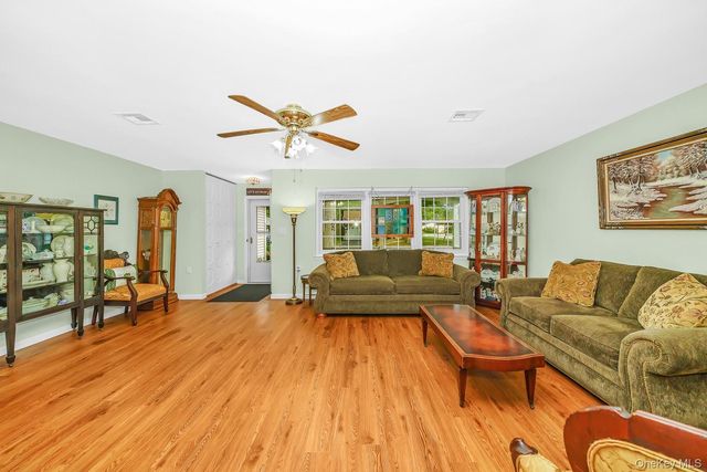 330 Brownfield Drive, Ridge, NY 11961