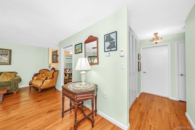 330 Brownfield Drive, Ridge, NY 11961