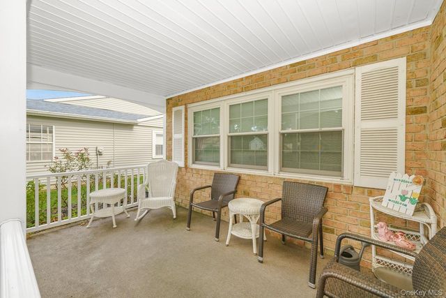 330 Brownfield Drive, Ridge, NY 11961