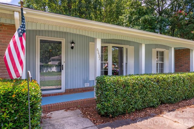 6637 Old Post Road, Charlotte, NC 28212