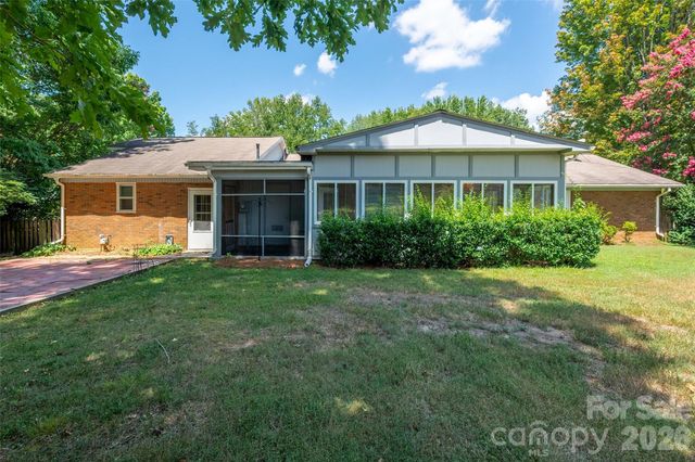 6637 Old Post Road, Charlotte, NC 28212