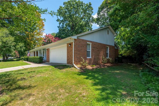 6637 Old Post Road, Charlotte, NC 28212