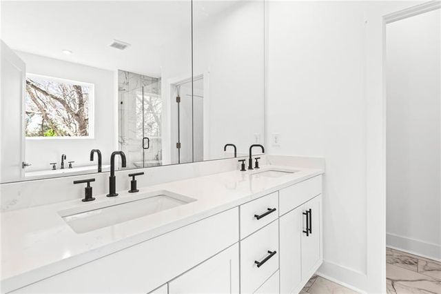 490 Hammons Way, Atlanta, GA 30315