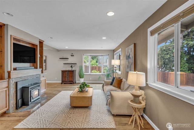 2102 15th Avenue, Milton, WA 98354