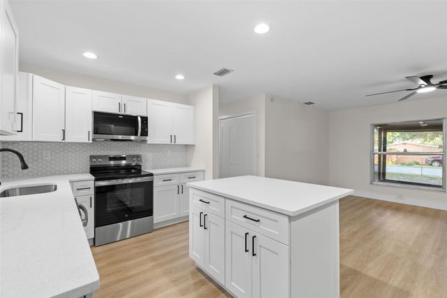 10202 N 25TH STREET, Tampa, FL 33612