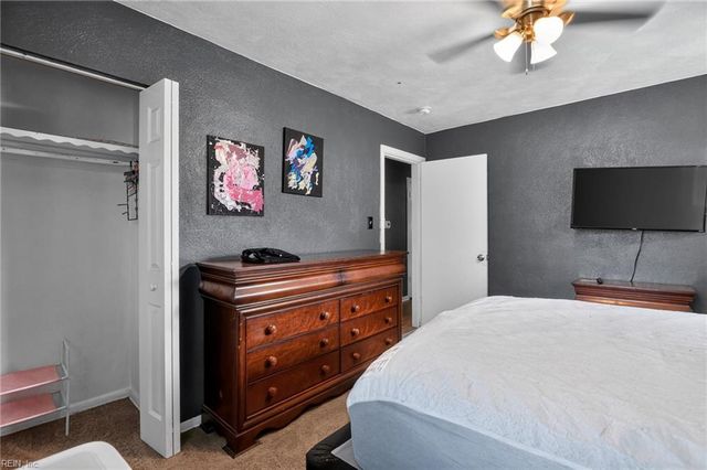 480 Pepper Mill LN, Norfolk, VA 23502