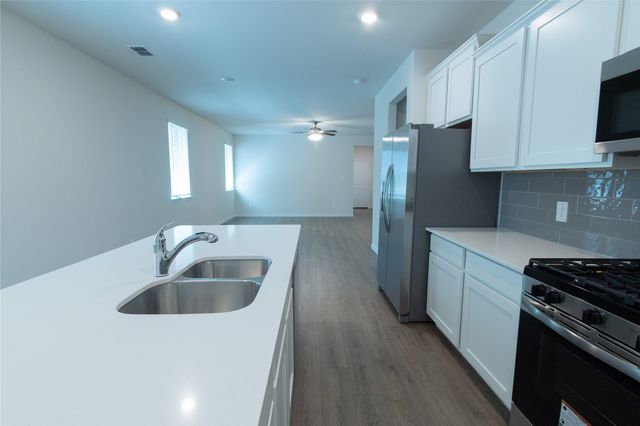 2617 Lewisville Road, Celina, TX 75009
