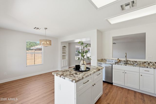 1007 S SLATER Circle, Mesa, AZ 85206