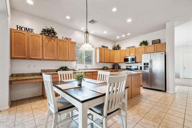 10613 S Miramar Canyon Pass, Vail, AZ 85641
