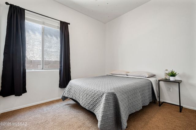 10613 S Miramar Canyon Pass, Vail, AZ 85641