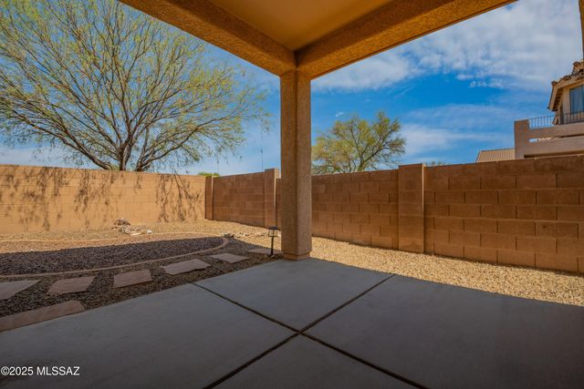 10613 S Miramar Canyon Pass, Vail, AZ 85641