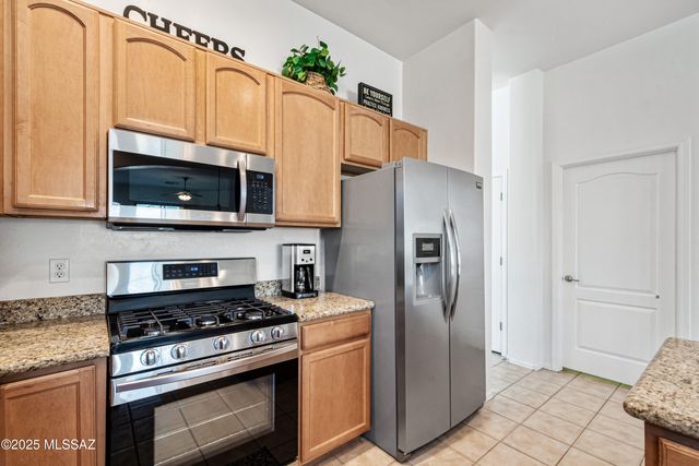 10613 S Miramar Canyon Pass, Vail, AZ 85641