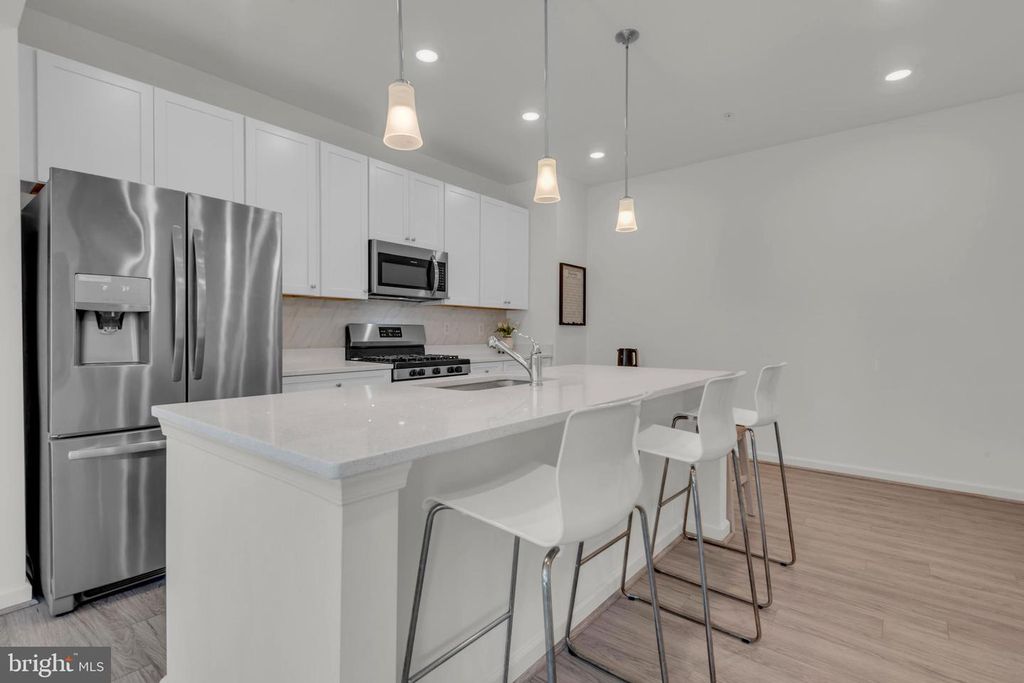 Image 10 of property listing at 335 ANNA CAROL DR, Stevensville, MD 21666