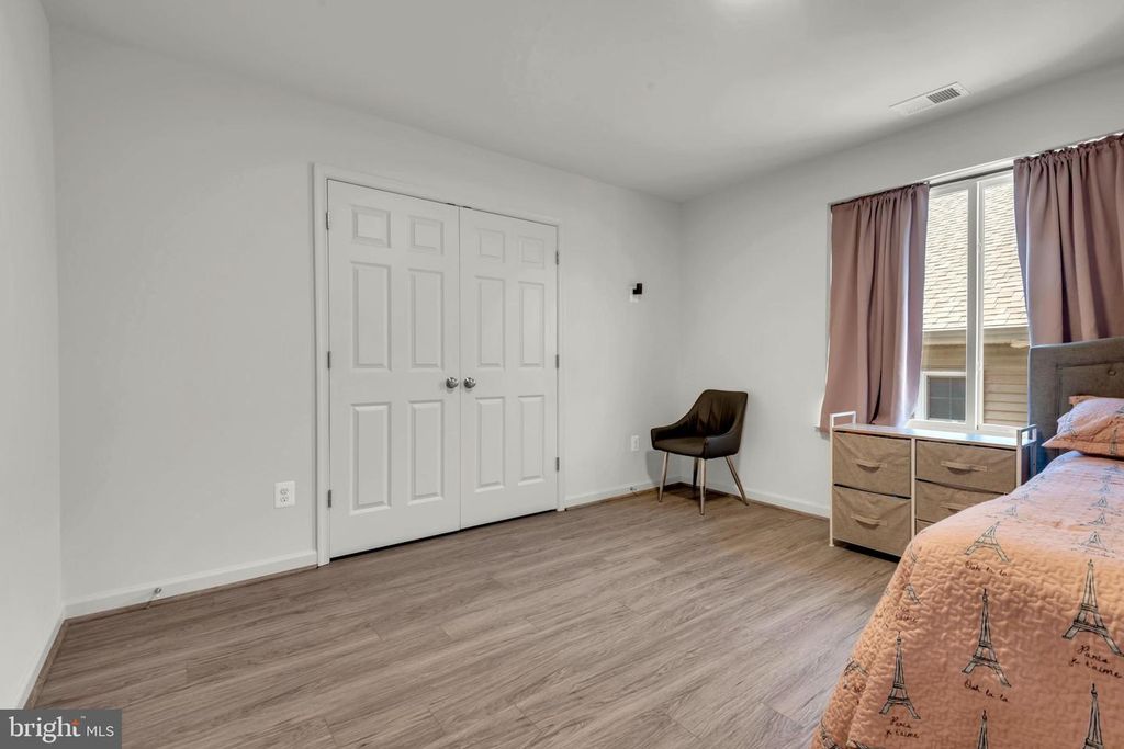 Image 32 of property listing at 335 ANNA CAROL DR, Stevensville, MD 21666
