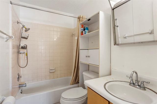 7023 Maczali Drive, Houston, TX 77489