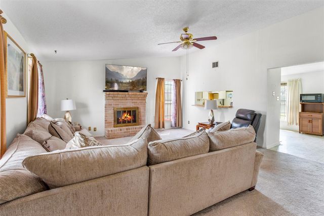 7023 Maczali Drive, Houston, TX 77489