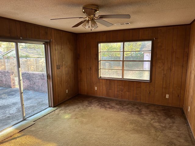 1143 Southland Park Drive, Shreveport, LA 71118