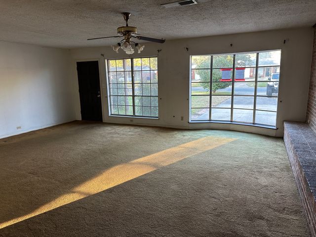 1143 Southland Park Drive, Shreveport, LA 71118