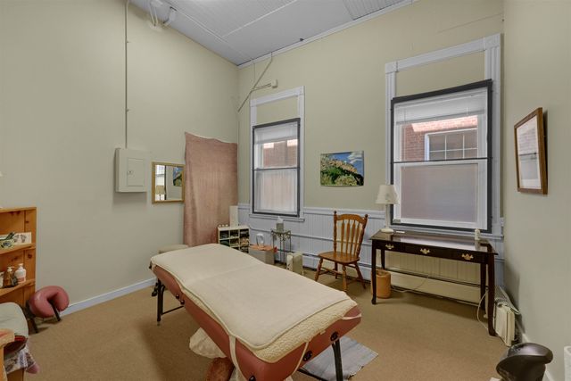 14 School Street, Bristol, VT 05443
