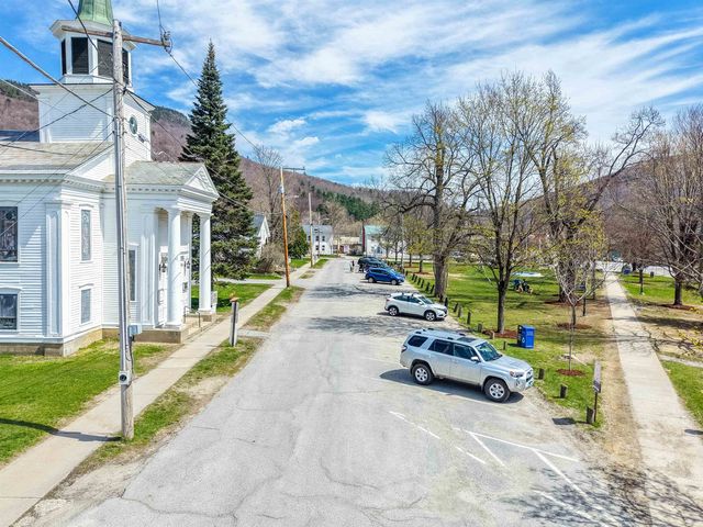 14 School Street, Bristol, VT 05443