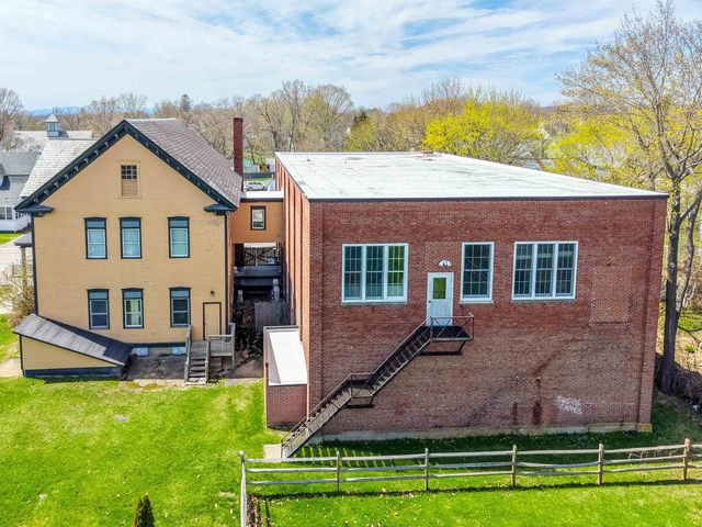 14 School Street, Bristol, VT 05443