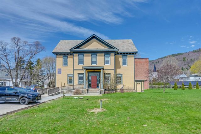 14 School Street, Bristol, VT 05443