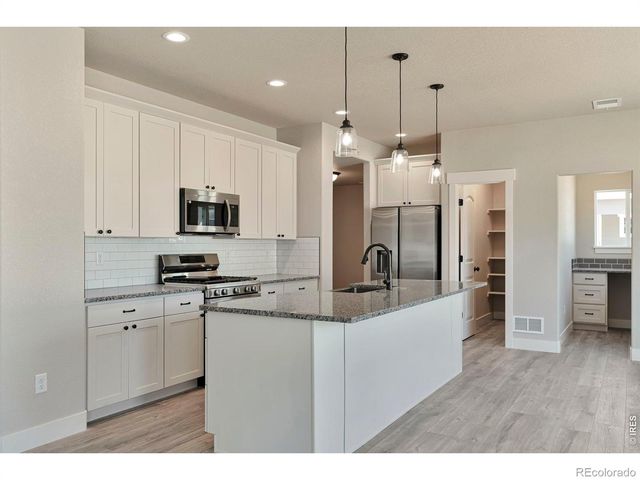 9050 Harlequin Circle, Frederick, CO 80504