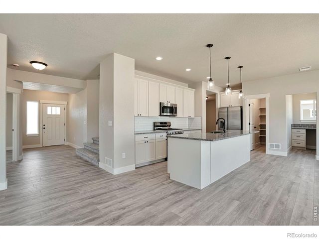 9050 Harlequin Circle, Frederick, CO 80504