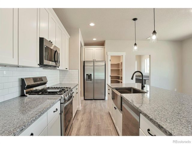 9050 Harlequin Circle, Frederick, CO 80504