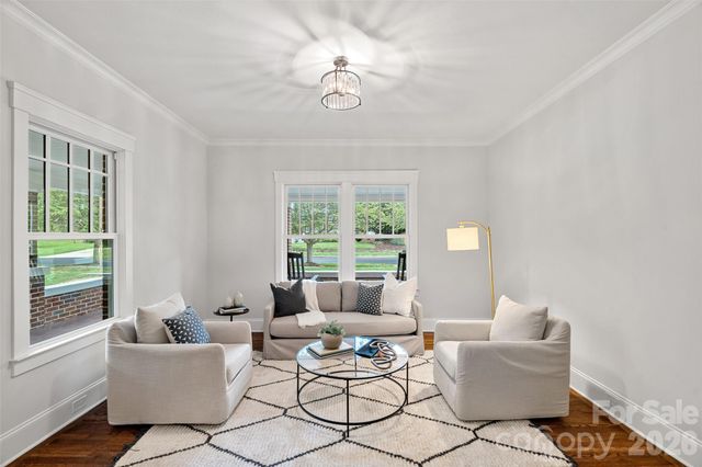 709 N Main Street, Davidson, NC 28036