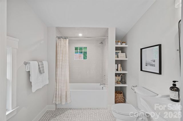 709 N Main Street, Davidson, NC 28036