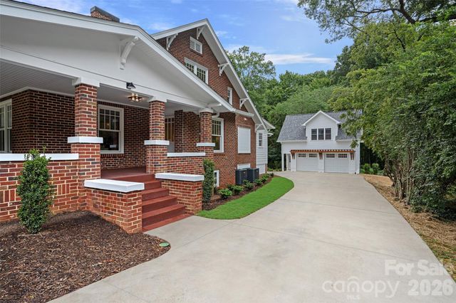 709 N Main Street, Davidson, NC 28036