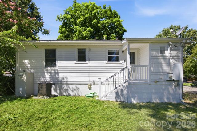 302 Houser Street, Cherryville, NC 28021