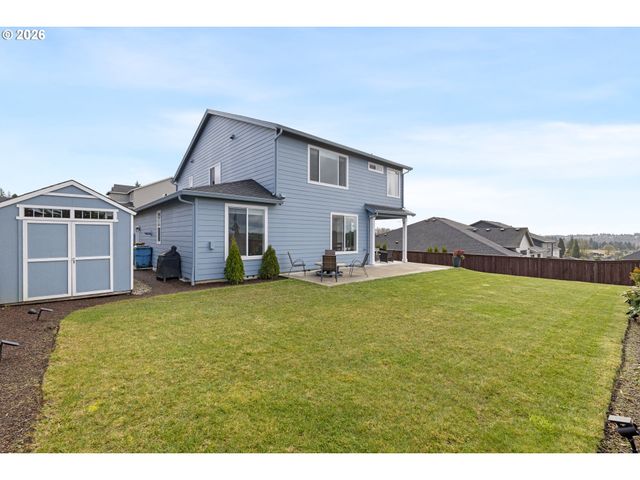 676 E WHITE OAK Ave, La Center, WA 98629