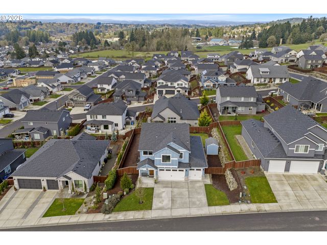 676 E WHITE OAK Ave, La Center, WA 98629