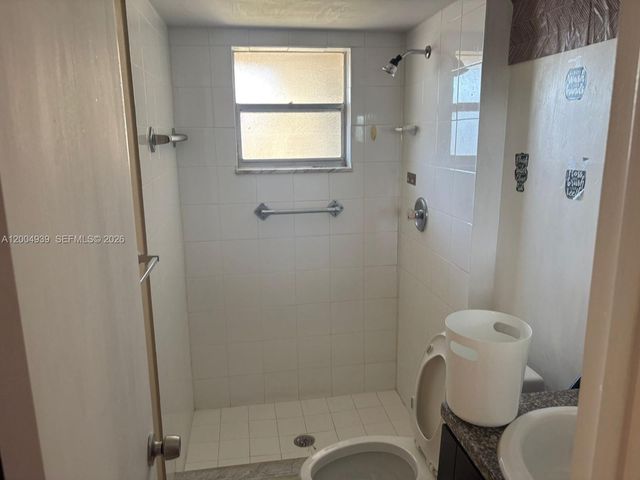 1880 N Congress Ave 302, West Palm Beach, FL 33401