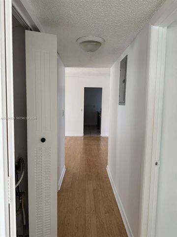 1880 N Congress Ave 302, West Palm Beach, FL 33401