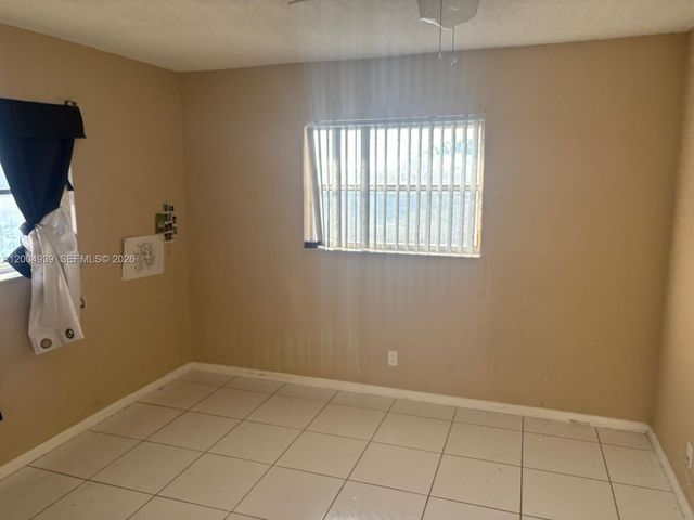 1880 N Congress Ave 302, West Palm Beach, FL 33401